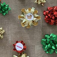 Bows Matching and Rhyming preschool game and activity