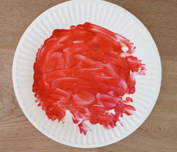 Mother's day paper plate heart artwork and craft for preschool and kindergarten