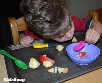 Apple Science activity and lesson for preschool and kindergarten